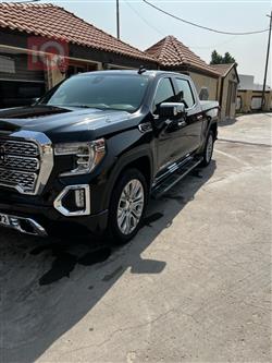 GMC Sierra